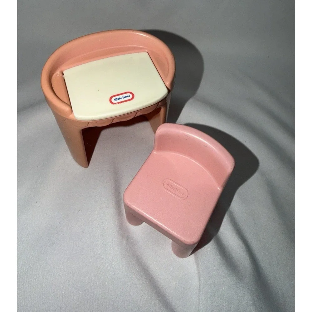 Little Tikes Dollhouse Accessories Art Table Vanity Chair